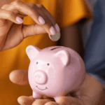 Polacy nie oszczędzają pieniedzy